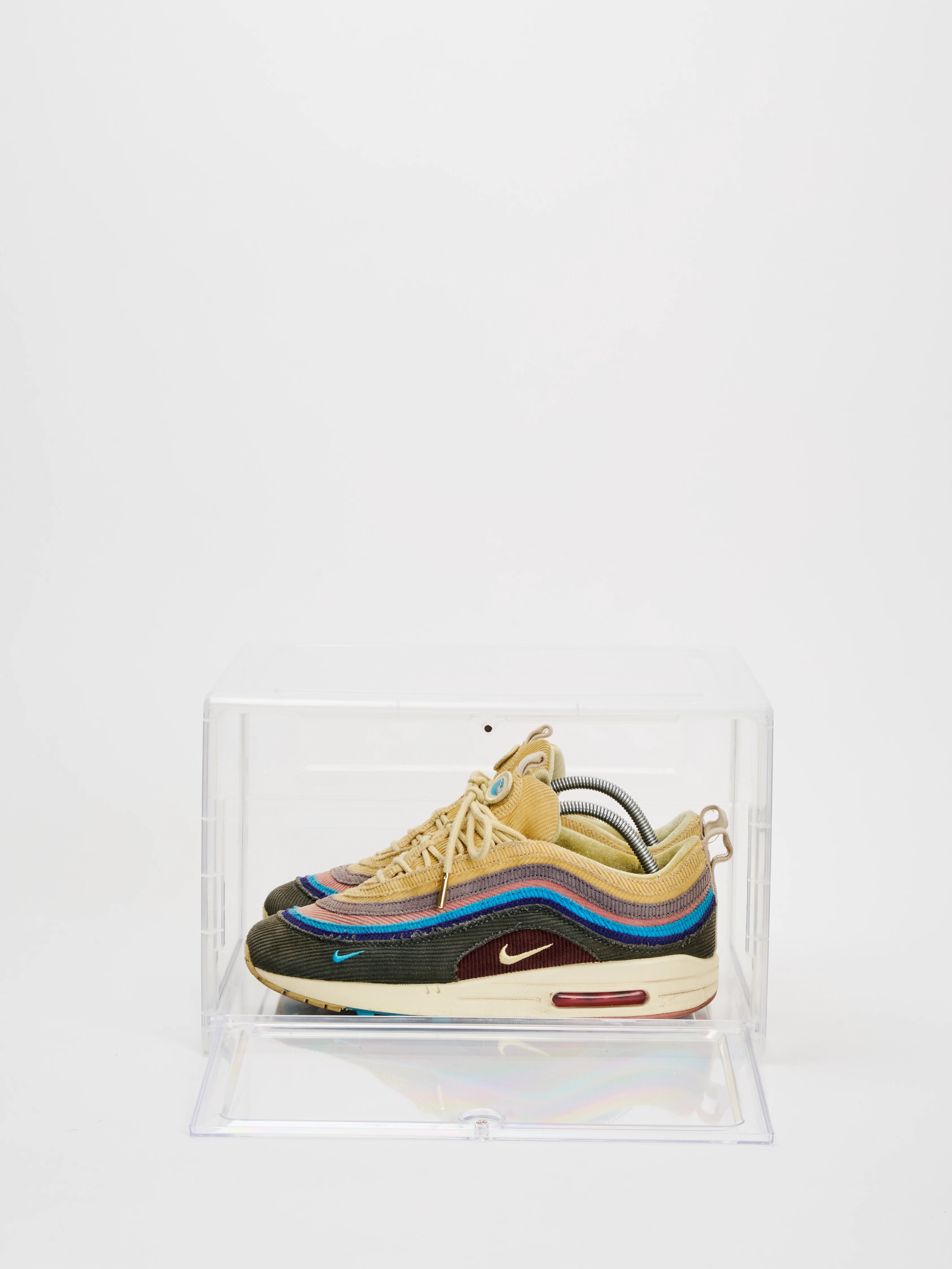 Sneaker box Semi Acrilica Frontal