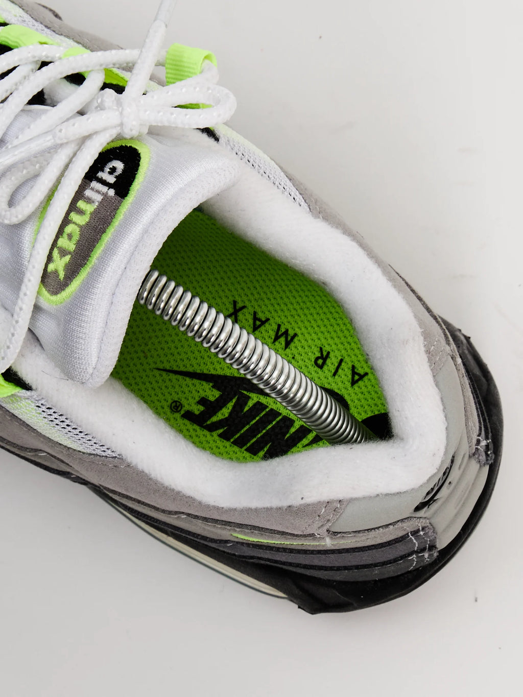 Hormador de Zapatillas Ajustable – Mantén la Forma Perfecta